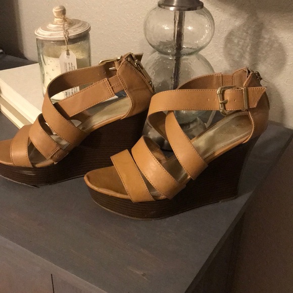 Wedges - Picture 3 of 3